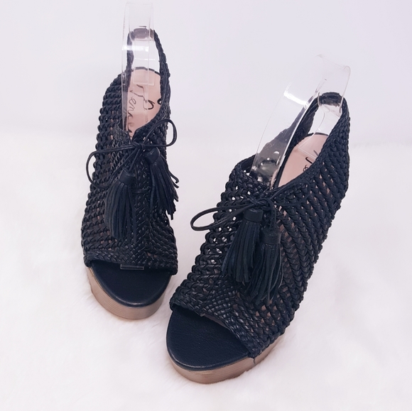 •SALE• Pencey Alexus Black Woven Booties - Picture 8 of 9